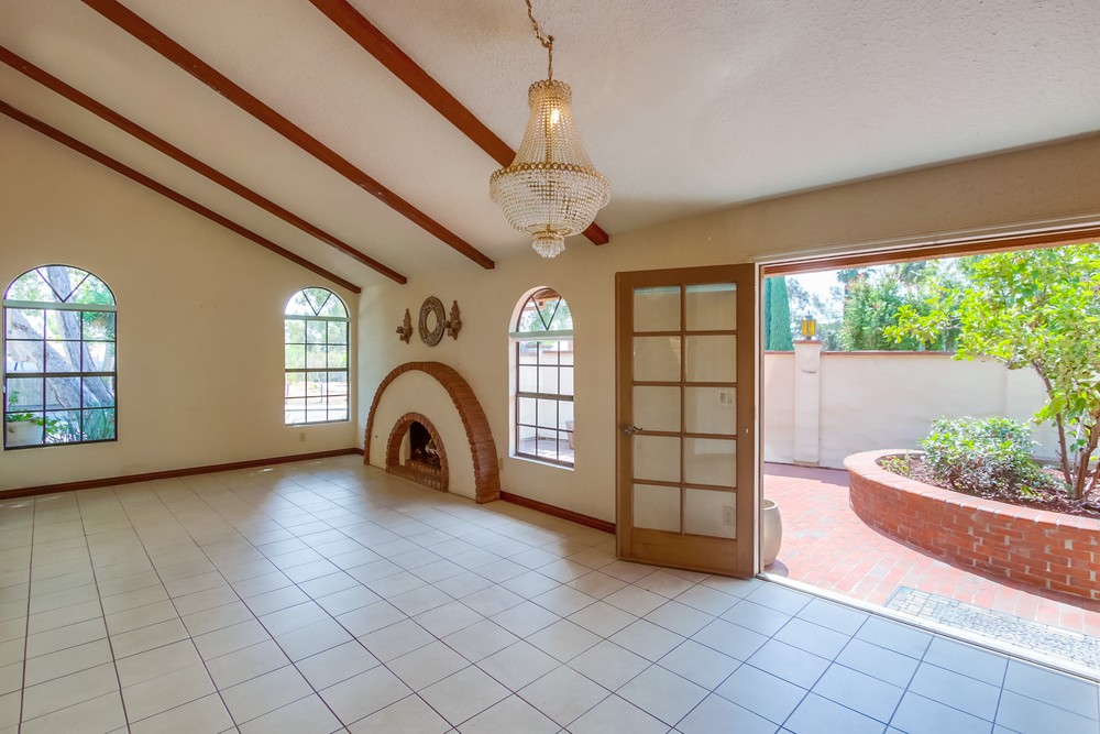 Virtual tour photo 10 of 62 for 10910 Ironwood Rd