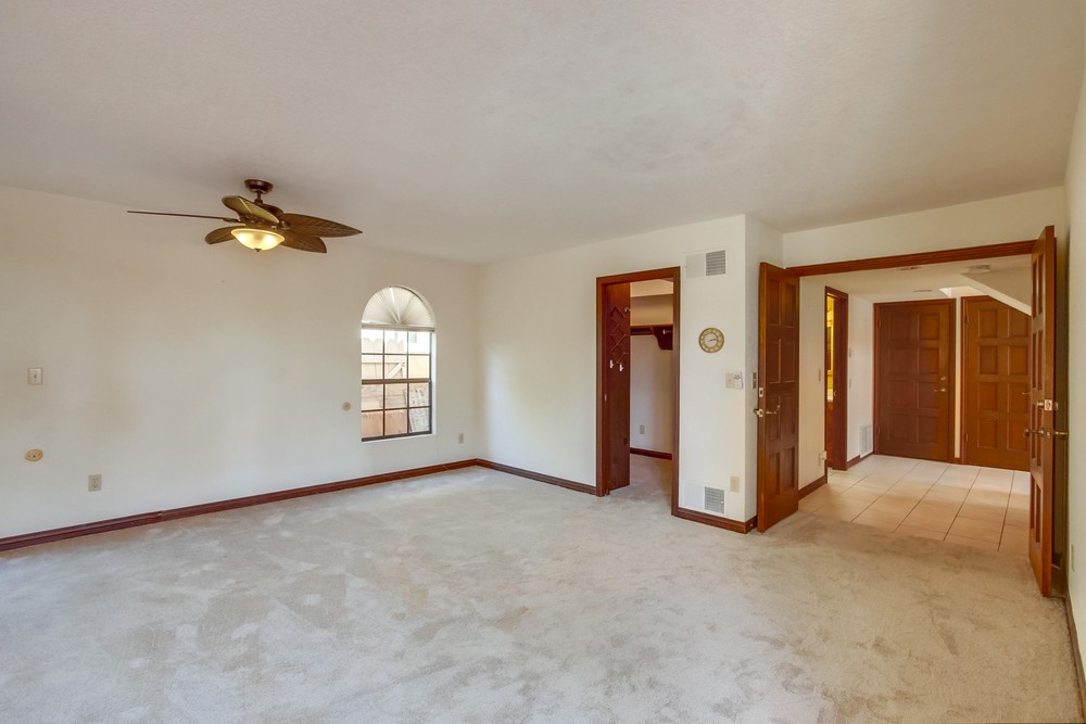 Virtual tour photo 20 of 62 for 10910 Ironwood Rd