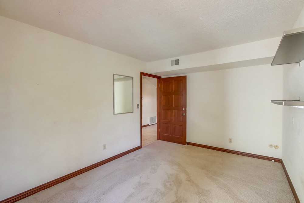 Virtual tour photo 30 of 62 for 10910 Ironwood Rd