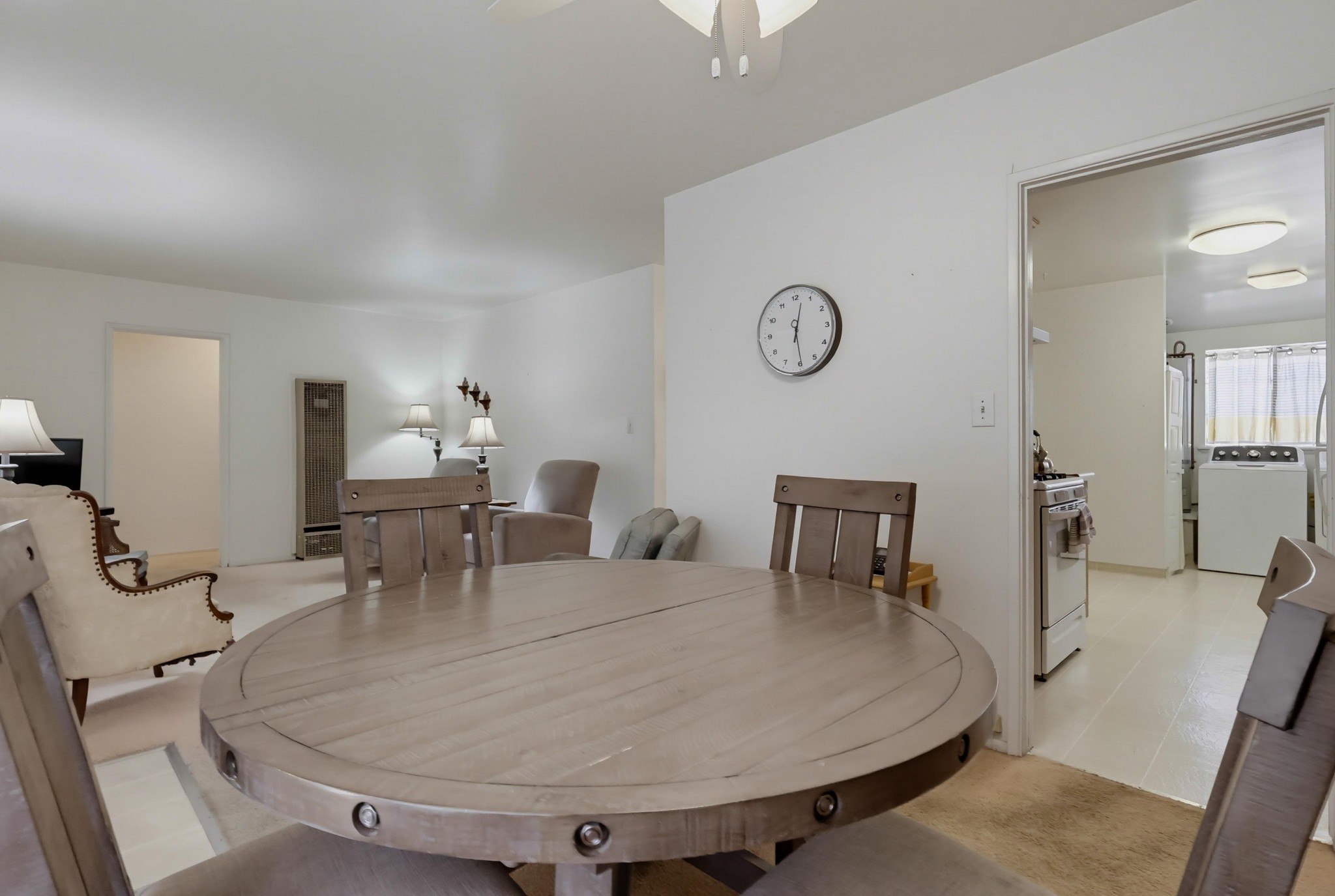 Virtual tour photo 19 of 61 for 10912 Molette St
