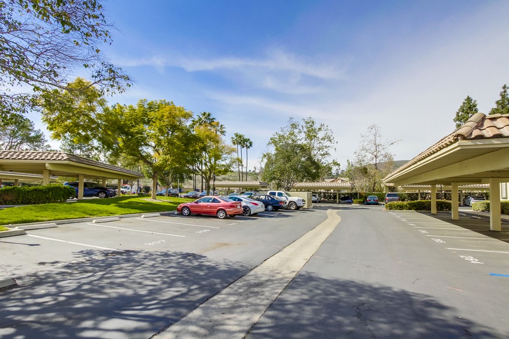 Virtual tour photo 4 of 30 for 10914 Sabre Hill Dr #331