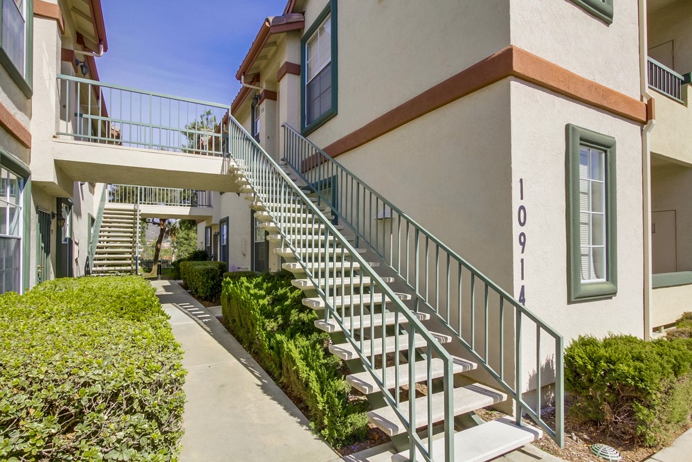 Virtual tour photo 5 of 30 for 10914 Sabre Hill Dr #331