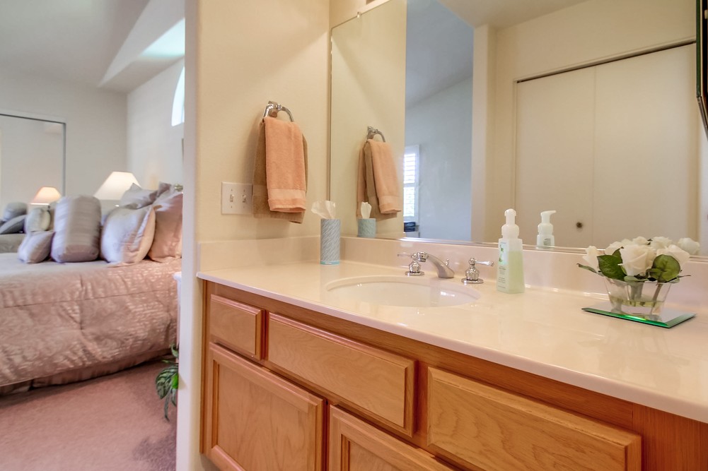 Virtual tour photo 32 of 49 for 10919 Creekbridge Pl