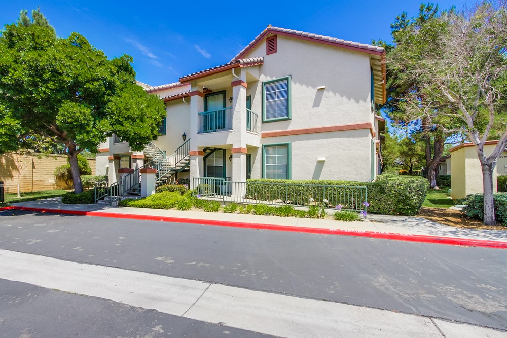 Virtual tour photo 3 of 34 for 10925 Sabre Hill Dr UNIT 378