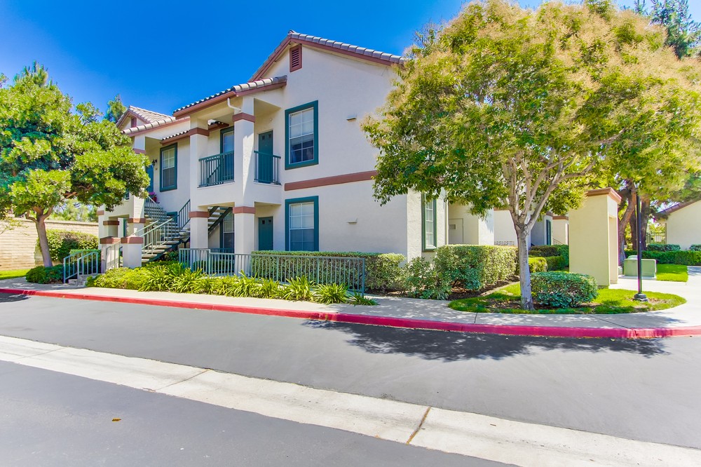 Virtual tour photo 1 of 31 for 10925 Sabre Hill Drive #384