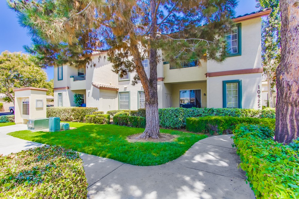 Virtual tour photo 4 of 31 for 10925 Sabre Hill Drive #384