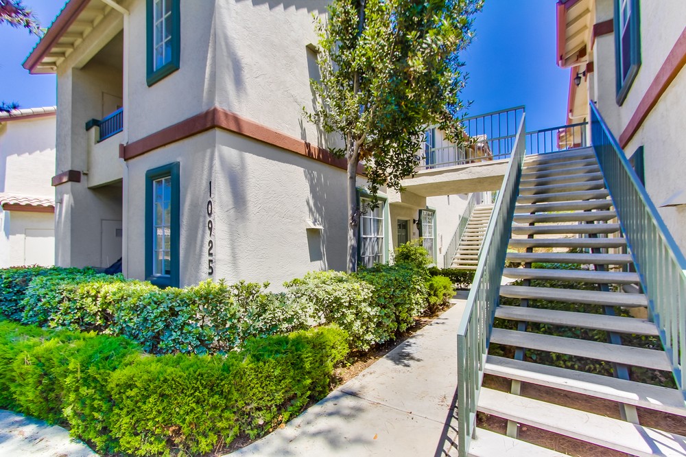 Virtual tour photo 5 of 31 for 10925 Sabre Hill Drive #384