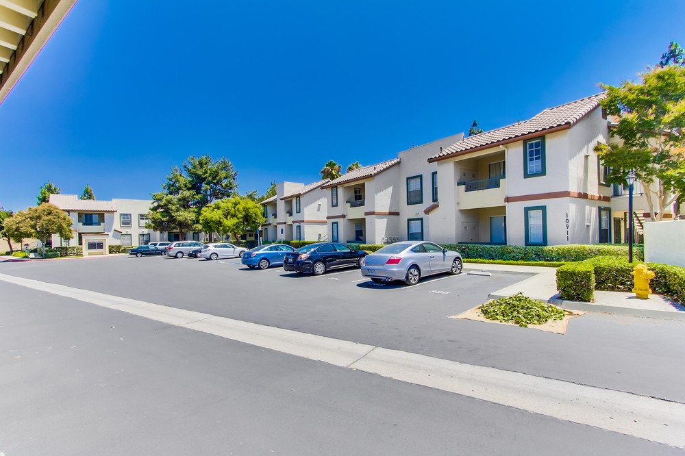 Virtual tour photo 32 of 31 for 10925 Sabre Hill Drive #384