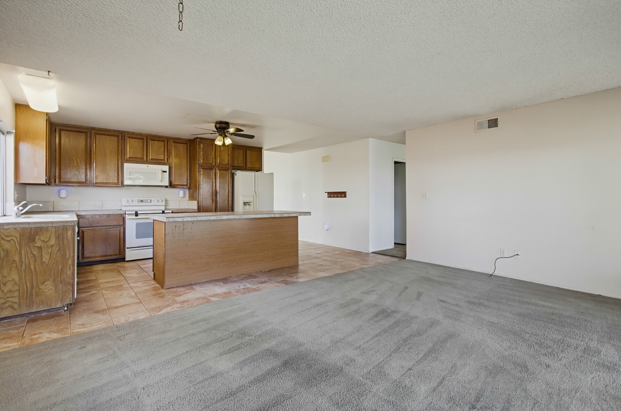 Virtual tour photo 13 of 41 for 10940 Jeffrey Ct