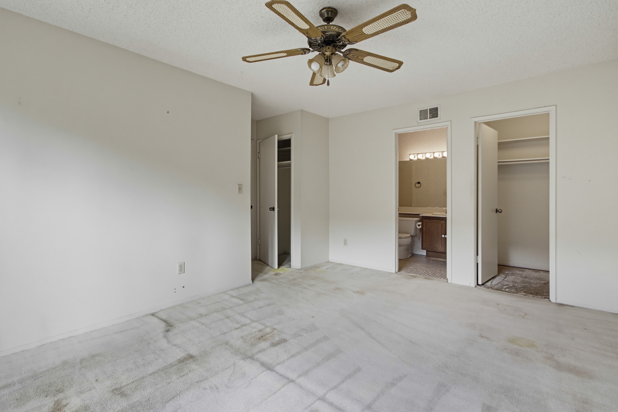 Virtual tour photo 21 of 41 for 10940 Jeffrey Ct