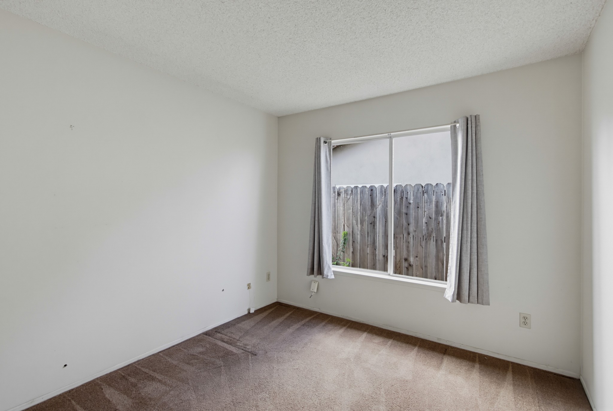 Virtual tour photo 25 of 41 for 10940 Jeffrey Ct