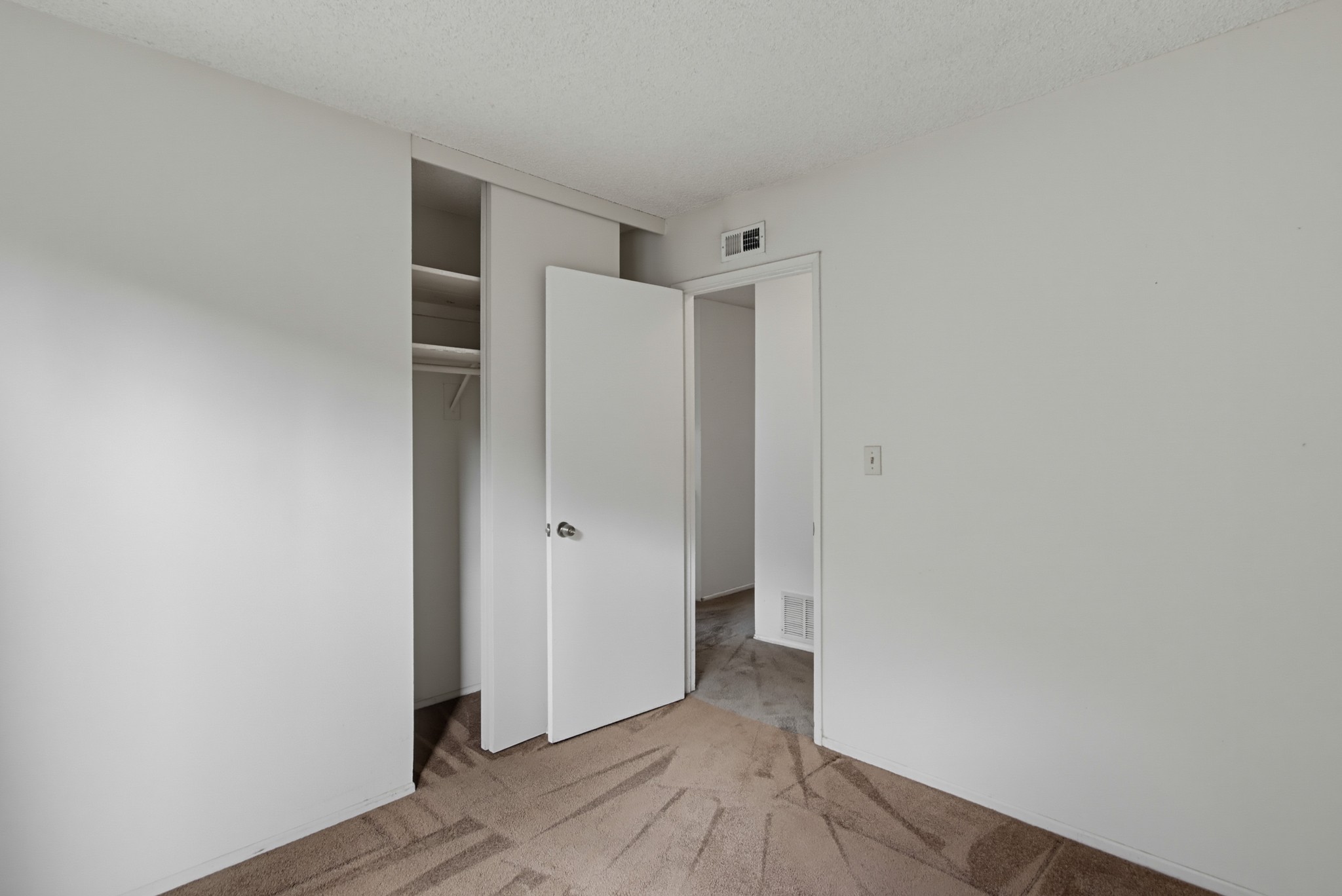 Virtual tour photo 26 of 41 for 10940 Jeffrey Ct