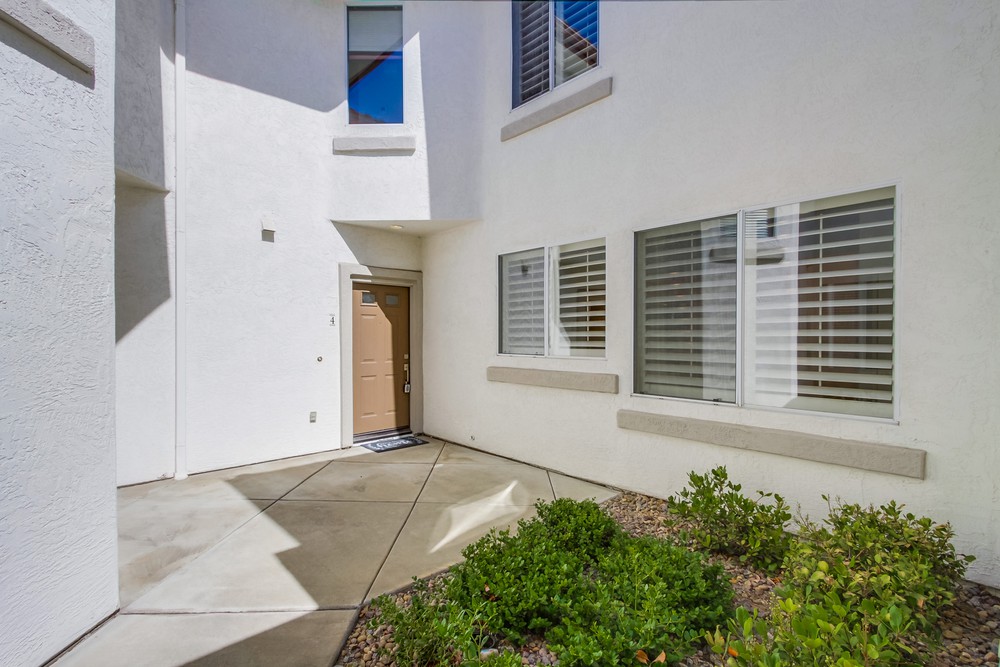 Virtual tour photo 7 of 52 for 10944 Ivy Hill Dr UNIT 4
