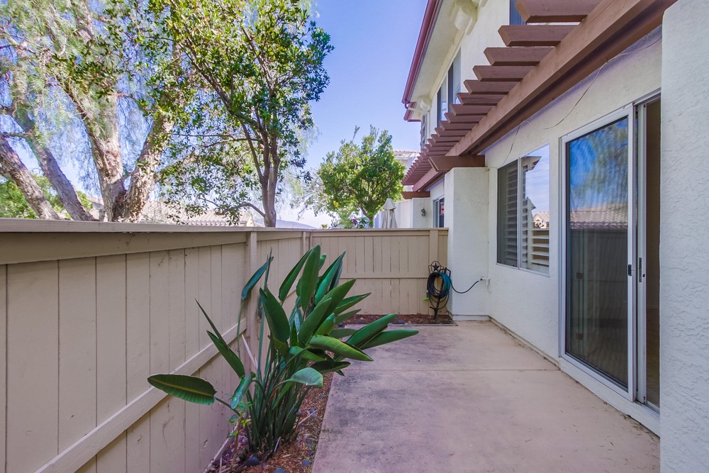 Virtual tour photo 44 of 52 for 10944 Ivy Hill Dr UNIT 4