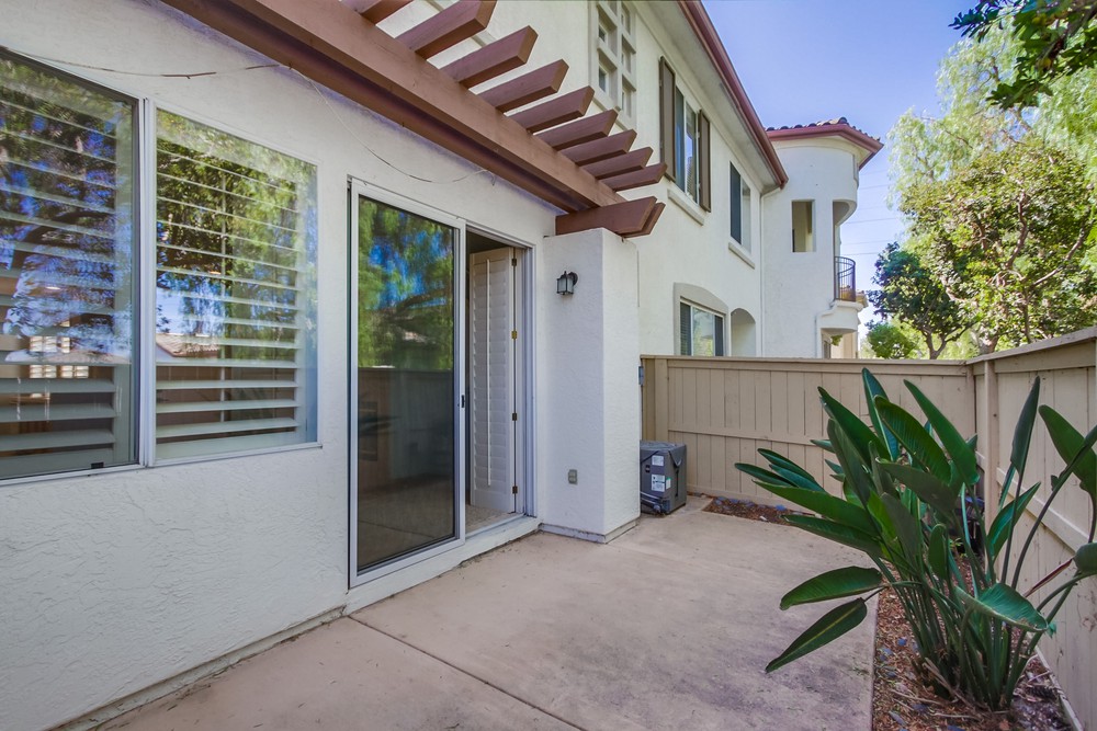 Virtual tour photo 46 of 52 for 10944 Ivy Hill Dr UNIT 4