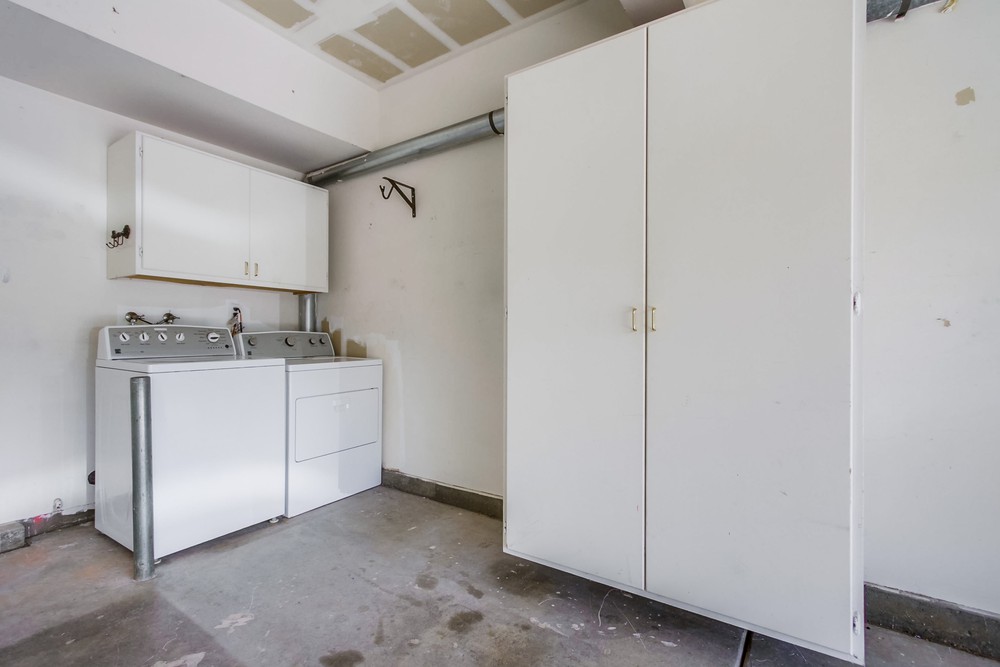 Virtual tour photo 47 of 52 for 10944 Ivy Hill Dr UNIT 4
