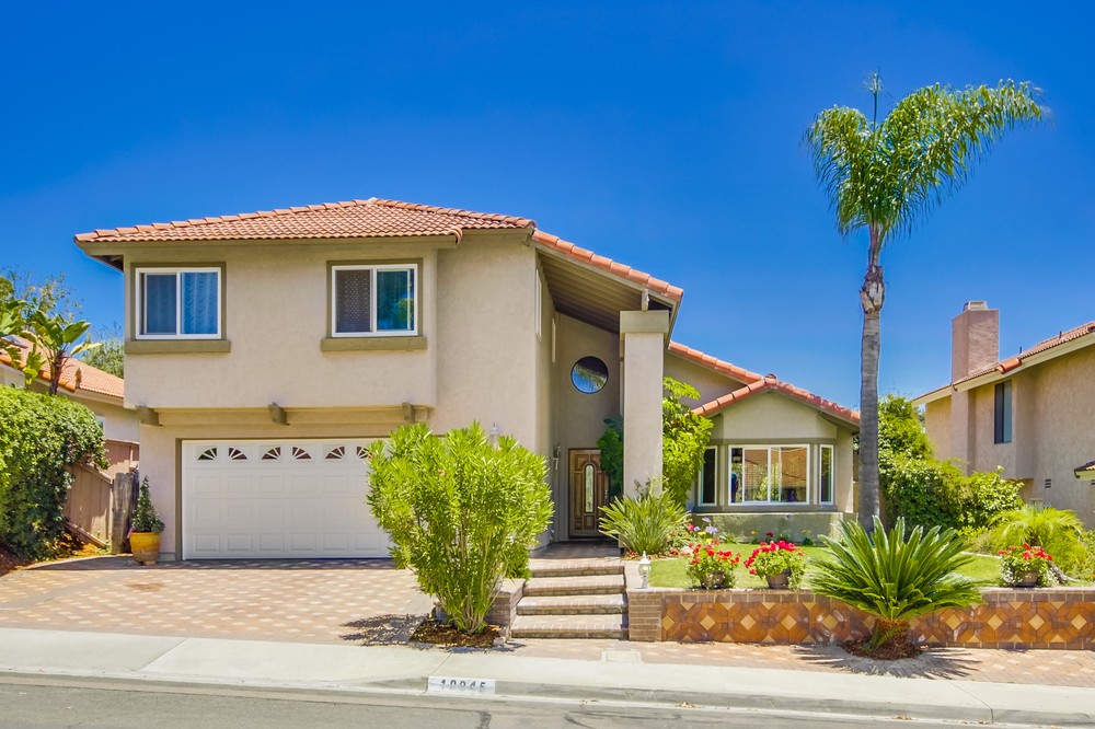 Virtual tour photo 1 of 43 for 10945 Elderwood Road