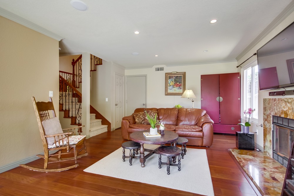 Virtual tour photo 11 of 43 for 10945 Elderwood Road