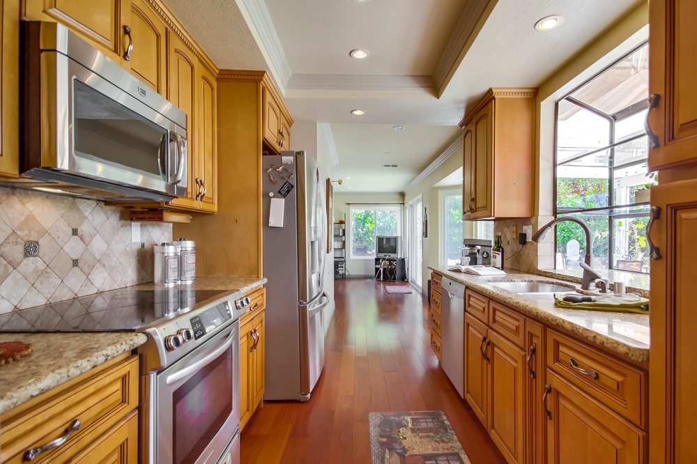 Virtual tour photo 14 of 43 for 10945 Elderwood Road