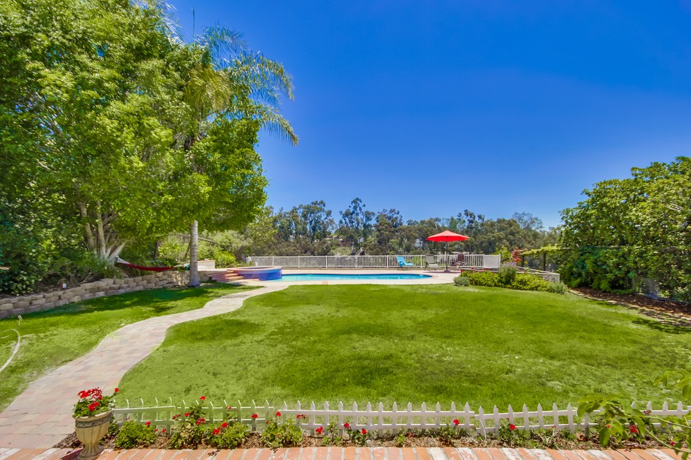 Virtual tour photo 32 of 43 for 10945 Elderwood Road