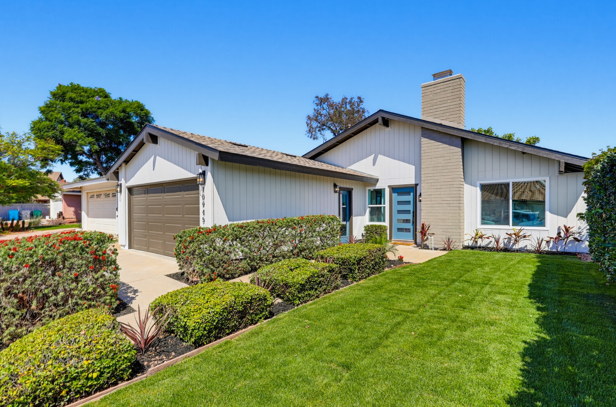 Virtual tour photo 4 of 58 for 10945 Janice Ct