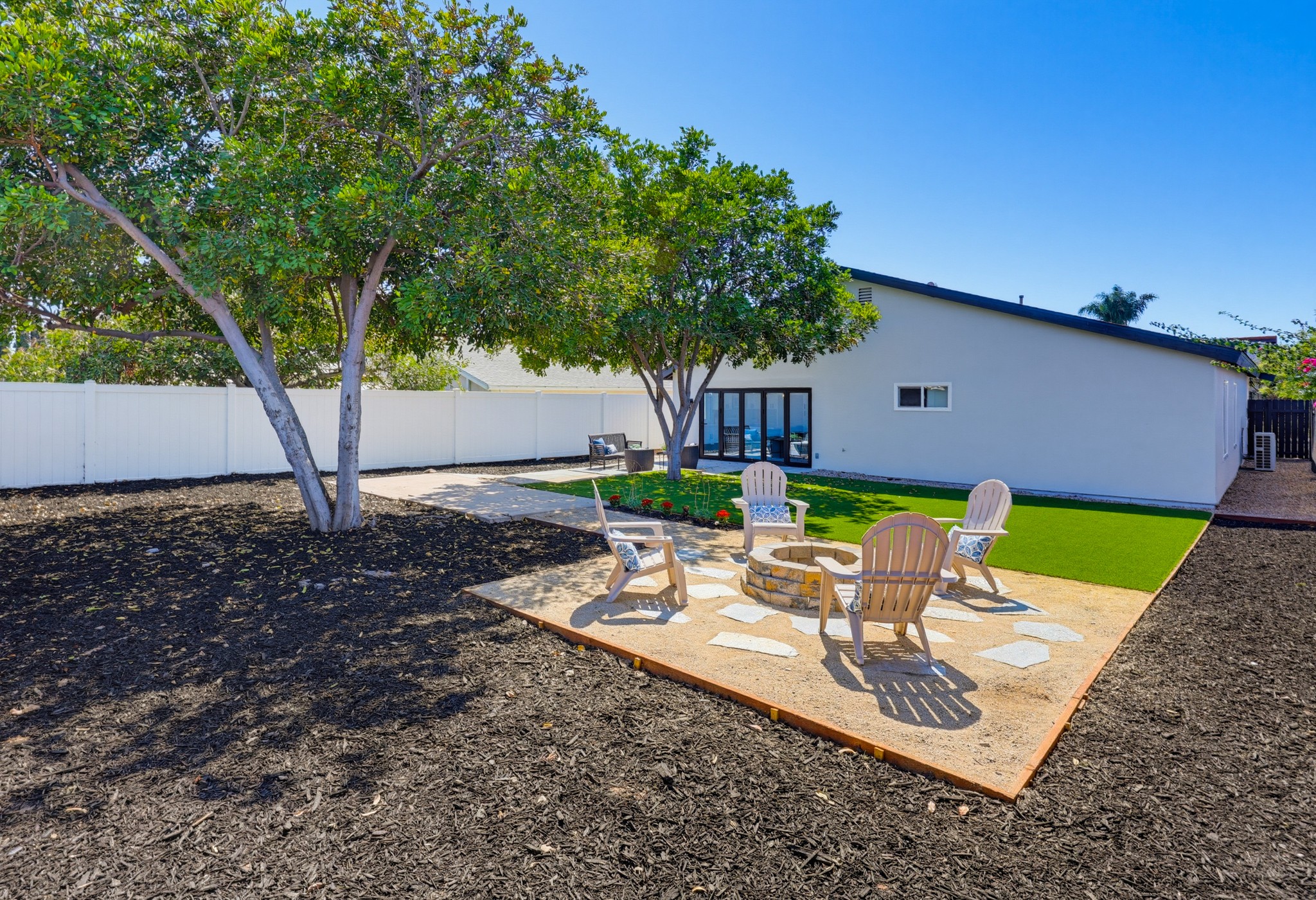Virtual tour photo 44 of 58 for 10945 Janice Ct