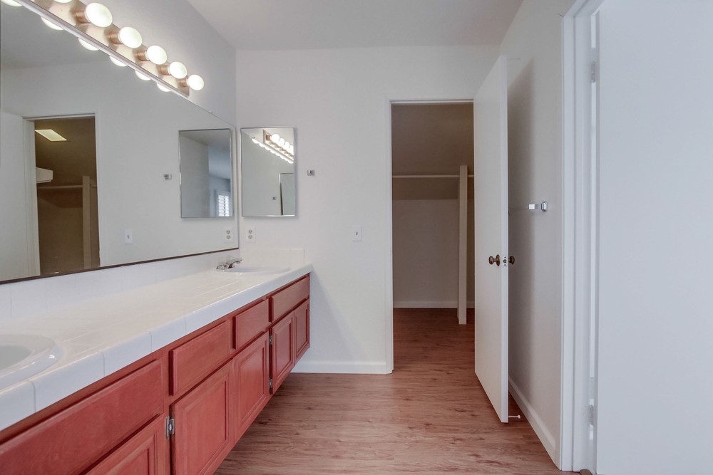 Virtual tour photo 31 of 66 for 10948 Elderwood Ct