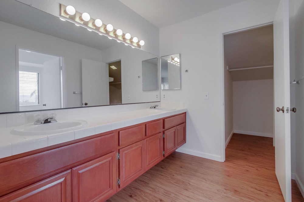 Virtual tour photo 32 of 66 for 10948 Elderwood Ct