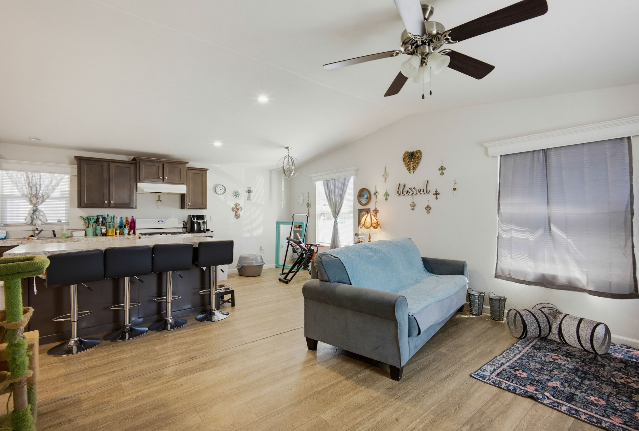 Virtual tour photo 6 of 59 for 1097 N State St #26