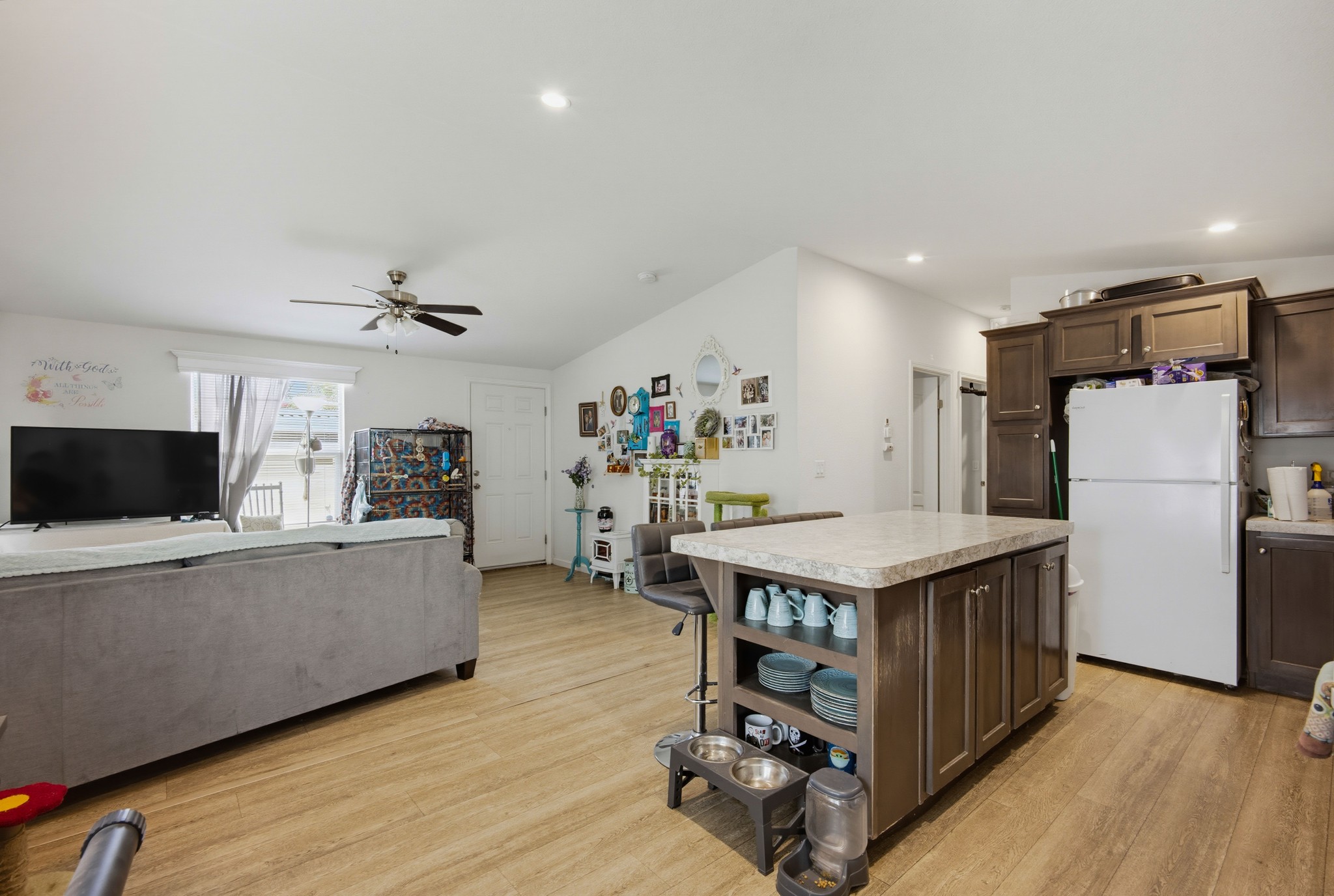Virtual tour photo 8 of 59 for 1097 N State St #26