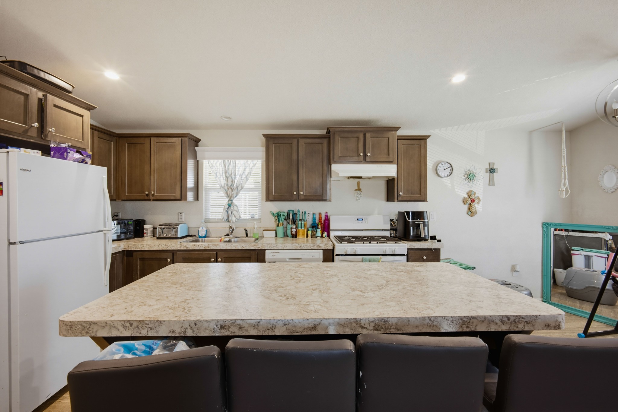 Virtual tour photo 9 of 59 for 1097 N State St #26