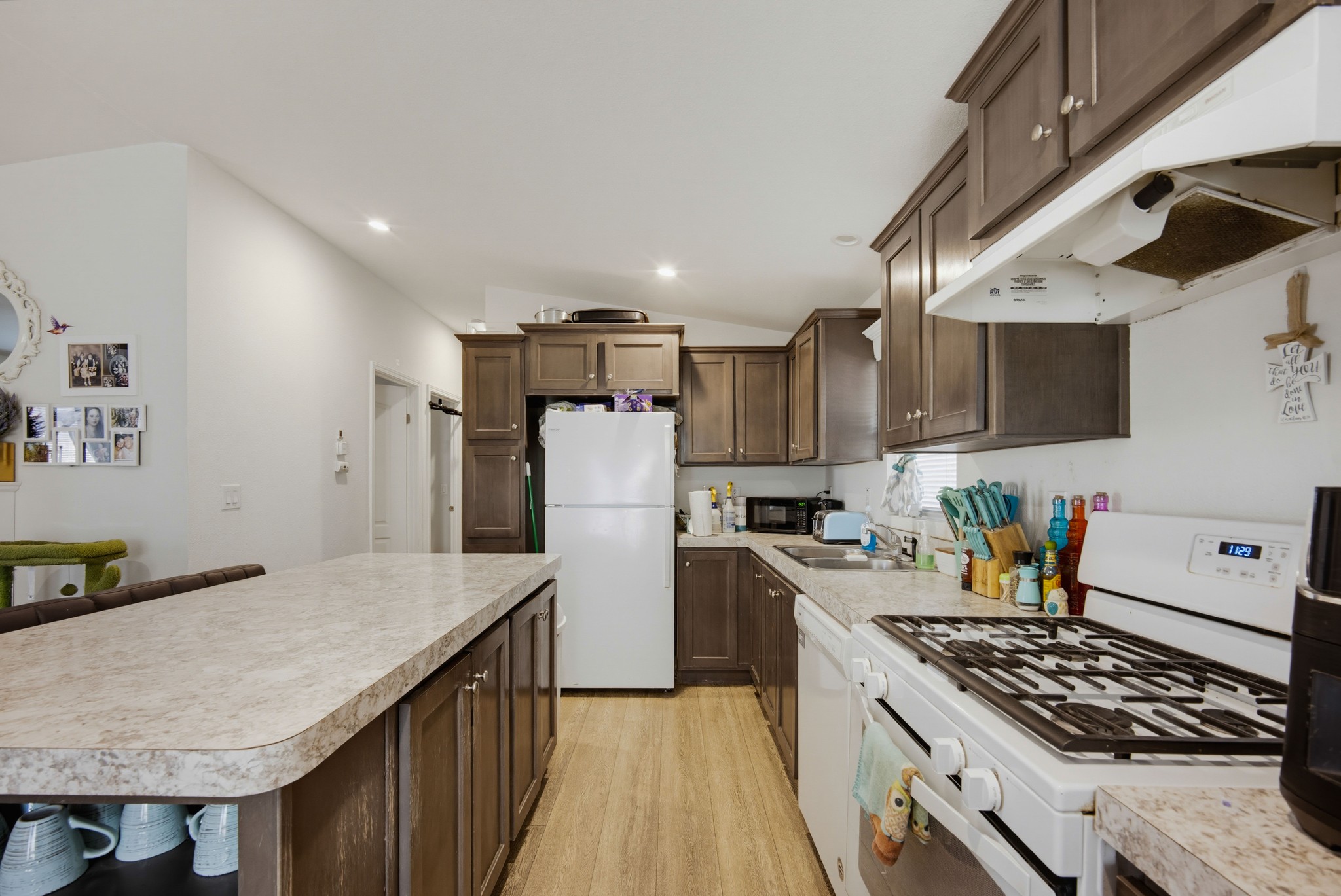 Virtual tour photo 13 of 59 for 1097 N State St #26