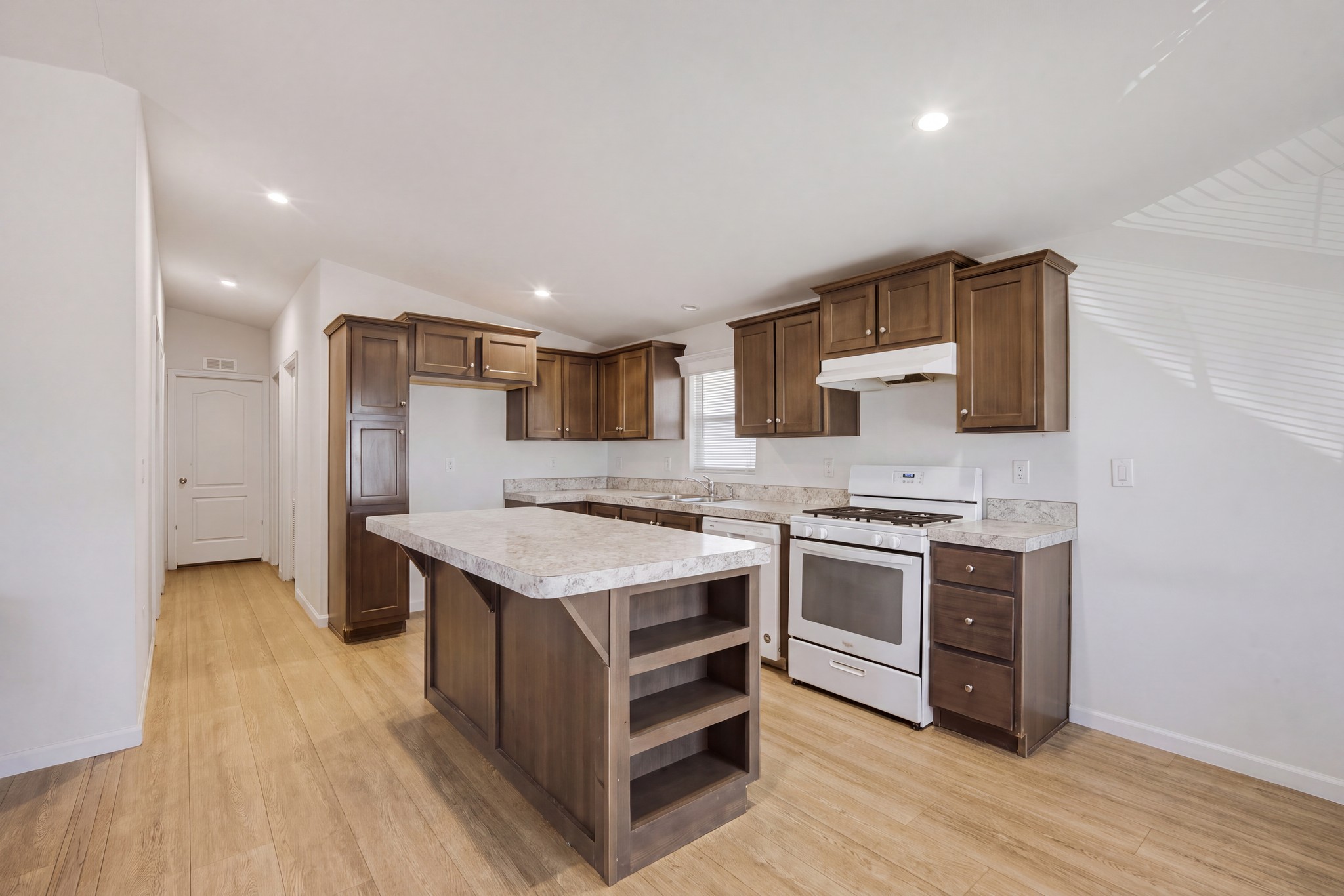 Virtual tour photo 45 of 59 for 1097 N State St #26