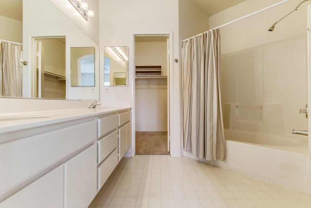 Virtual tour photo 23 of 43 for 10970 Ivy Hill Dr #3