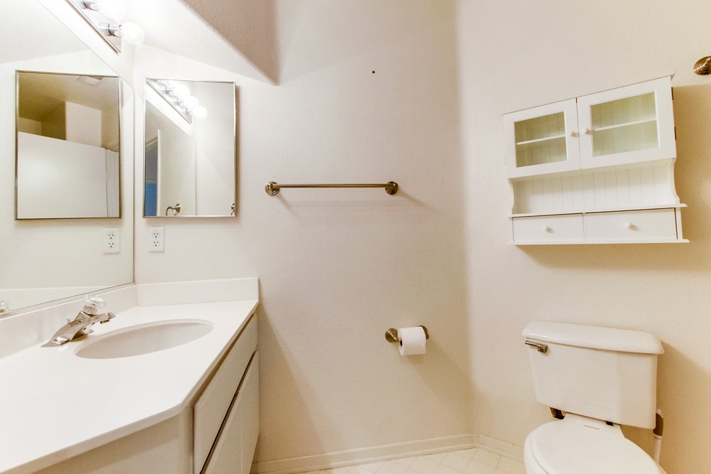 Virtual tour photo 31 of 43 for 10970 Ivy Hill Dr #3