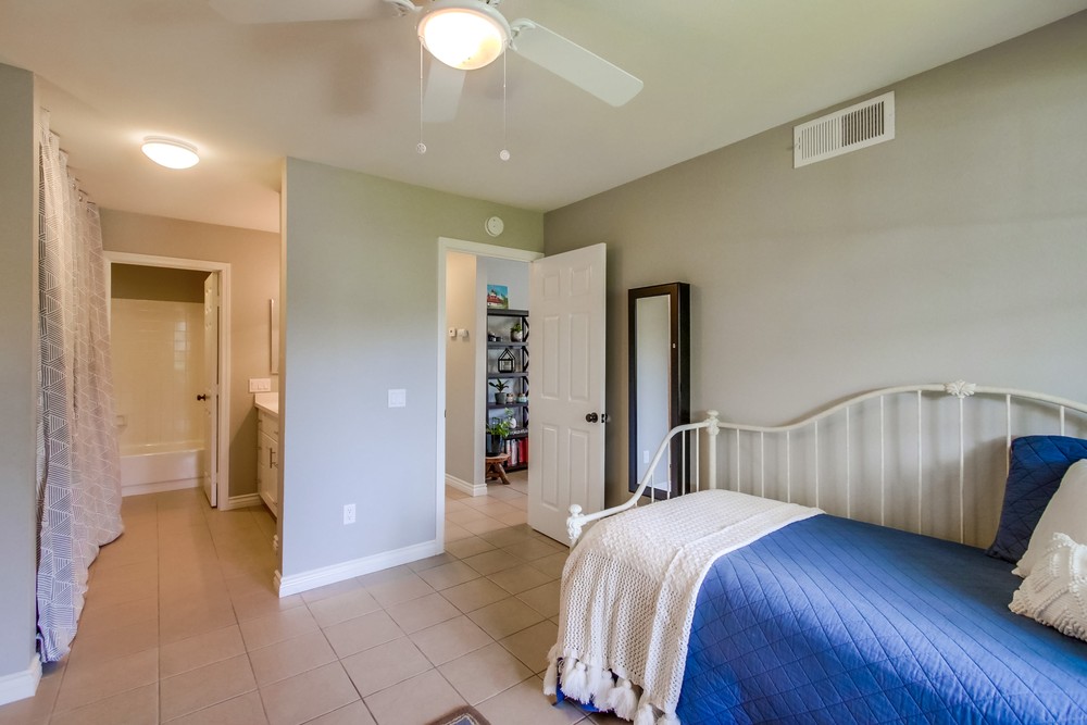 Virtual tour photo 27 of 35 for 10970 Summerdale Way APT 315