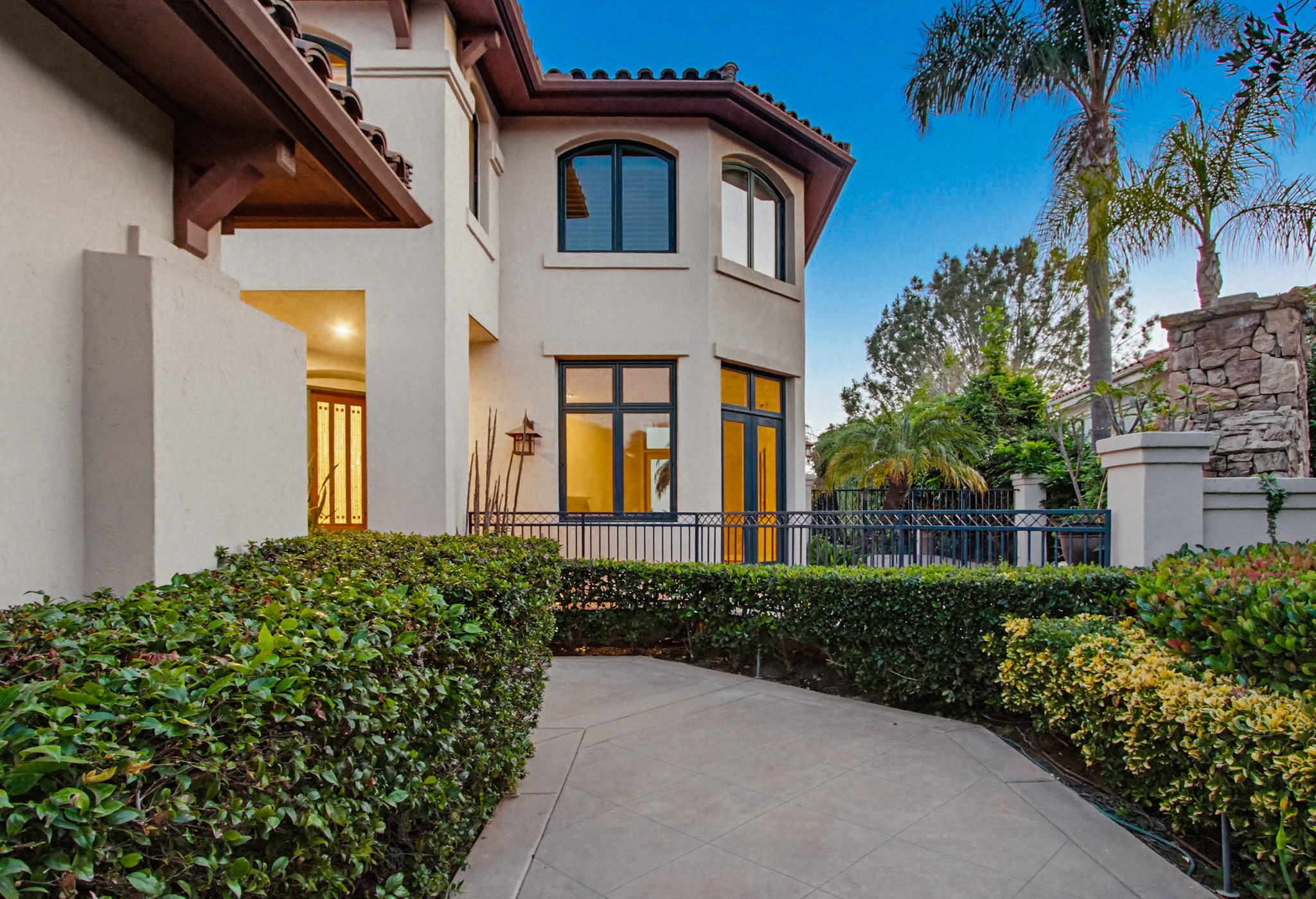 Virtual tour photo 5 of 99 for 10971 Twinleaf Ct