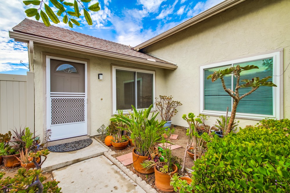 Virtual tour photo 6 of 31 for 10972 Via Abaca
