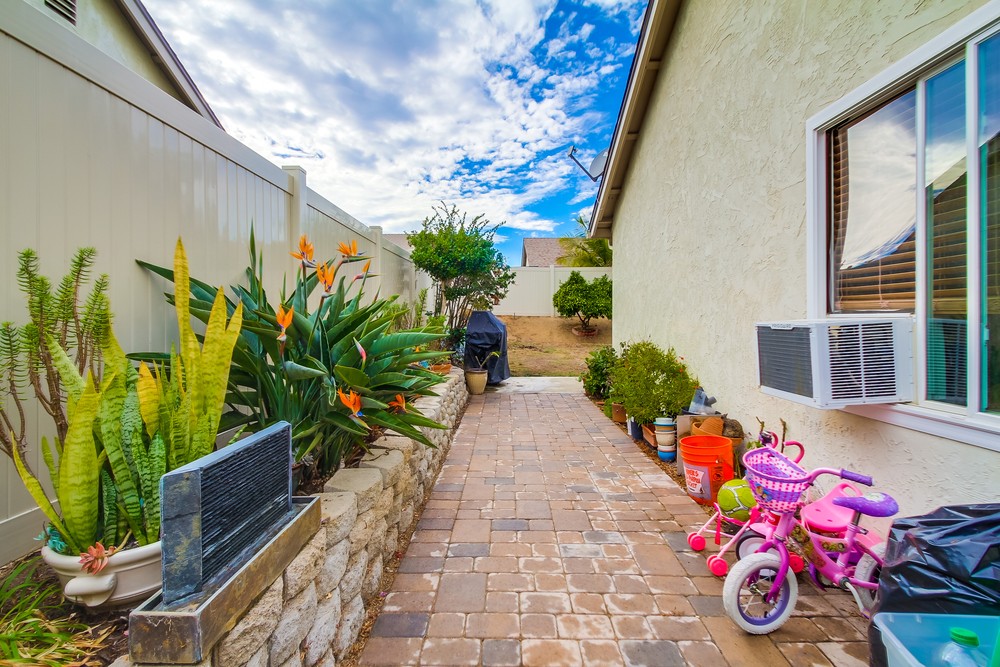 Virtual tour photo 27 of 31 for 10972 Via Abaca