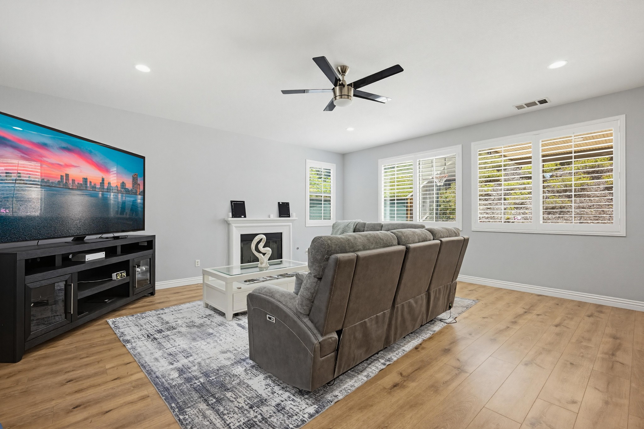 Virtual tour photo 16 of 66 for 10973 Marygold Way