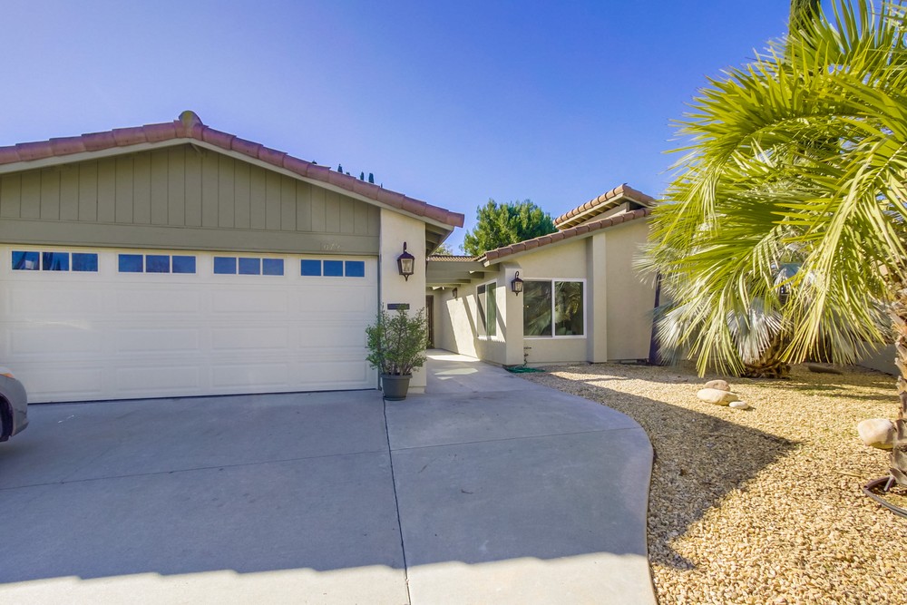 Virtual tour photo 3 of 58 for 10975 De Vida Ct