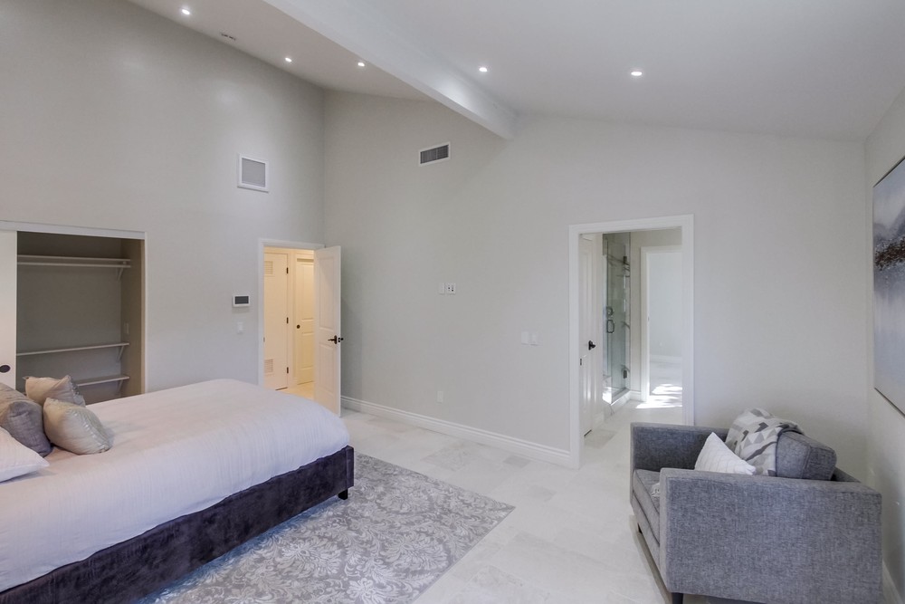 Virtual tour photo 32 of 58 for 10975 De Vida Ct