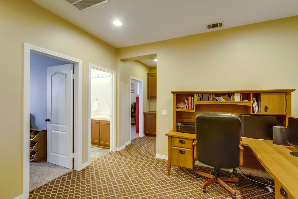 Virtual tour photo 38 of 89 for 10976 La Alberca Ave