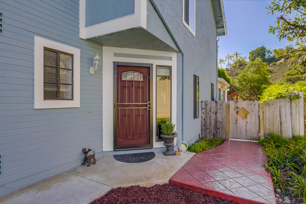 Virtual tour photo 3 of 34 for 10988 Glencreek Cir