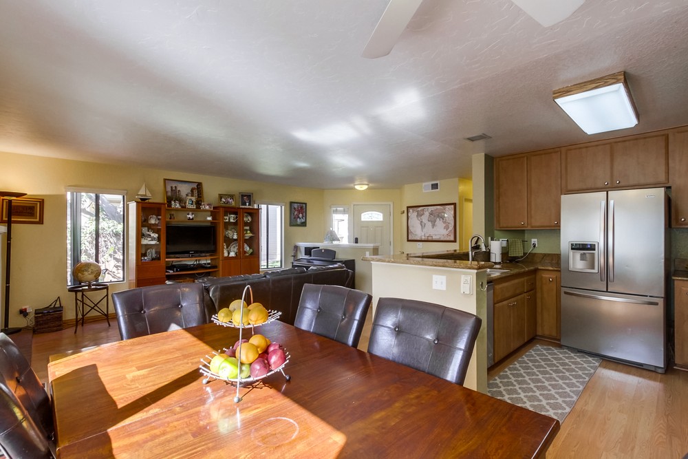 Virtual tour photo 9 of 34 for 10988 Glencreek Cir