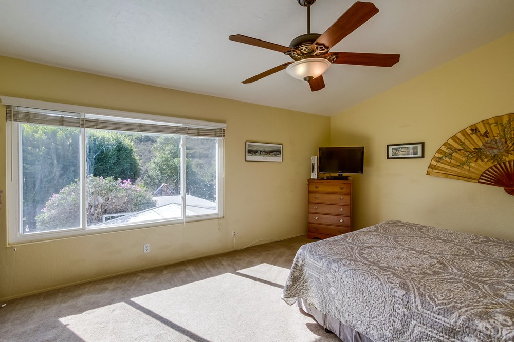 Virtual tour photo 18 of 34 for 10988 Glencreek Cir