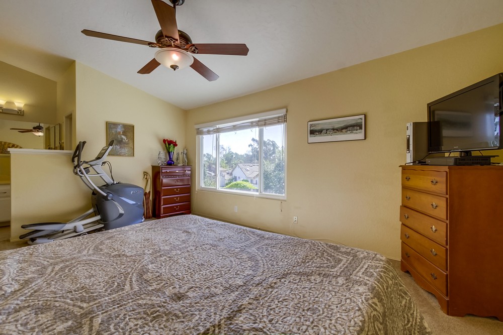 Virtual tour photo 21 of 34 for 10988 Glencreek Cir
