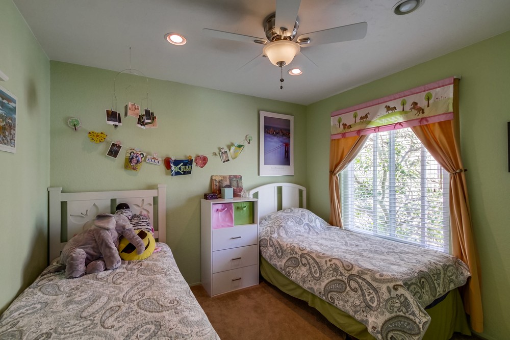 Virtual tour photo 25 of 34 for 10988 Glencreek Cir