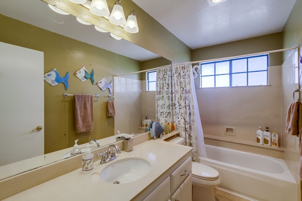 Virtual tour photo 27 of 34 for 10988 Glencreek Cir