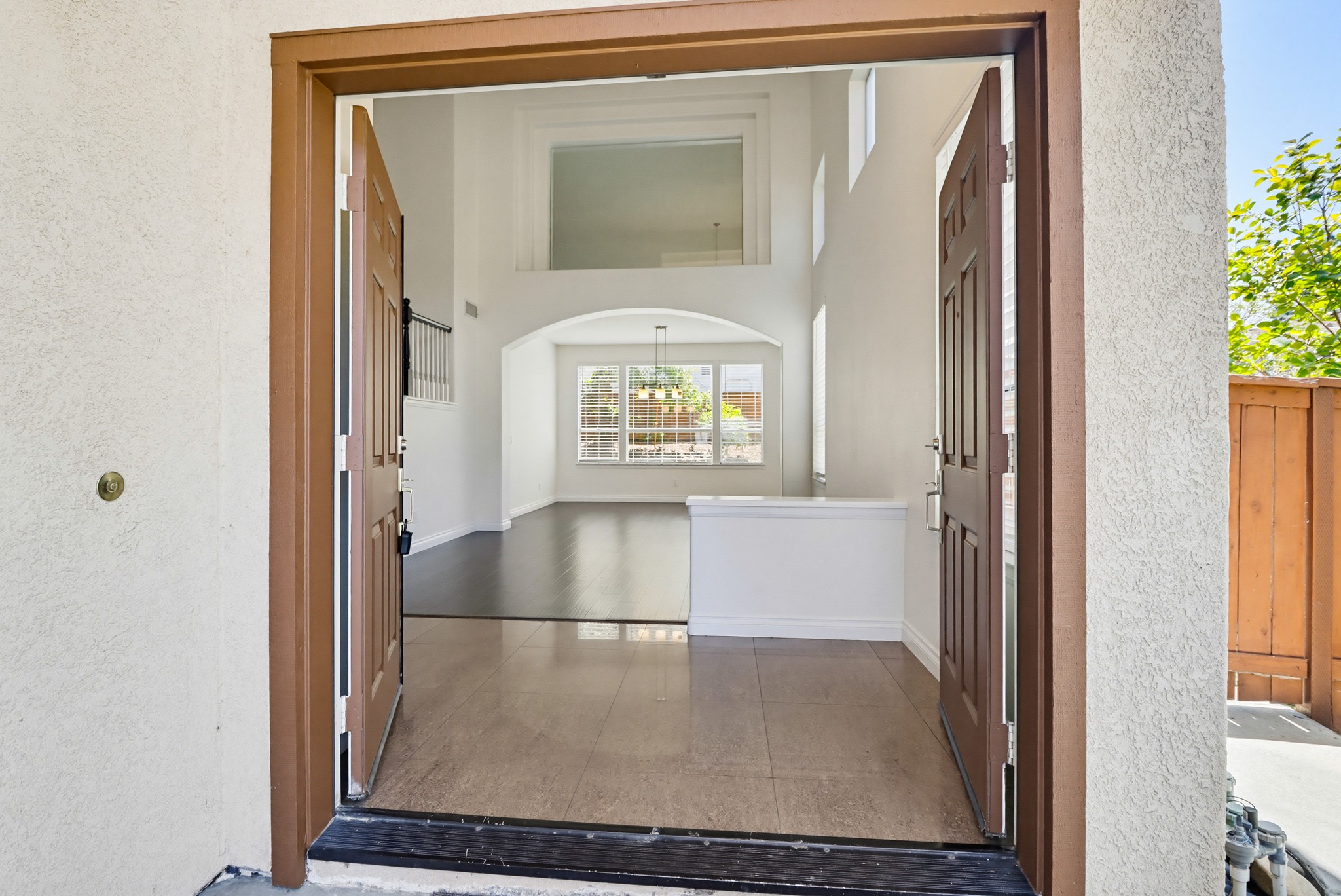 Virtual tour photo 9 of 76 for 1100 Corrales Ln